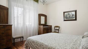 3 camere, ferro/asse da stiro, Wi-Fi gratuito, lenzuola