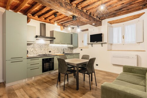 Apartment 'I Due Ciueli' with Wi-Fi and Air Conditioning