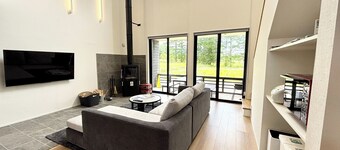 6minute drive to Happoone Gondola Lift Chalet / Kitaazumi-gun Nagano