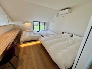 2 bedrooms, desk, free WiFi, bed sheets