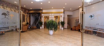 沙坝中央大火烈鸟酒店