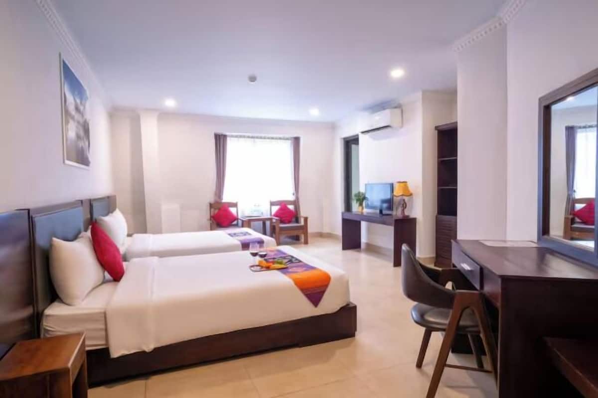 Bureau, chambres insonorisées, Wi-Fi gratuit, draps fournis