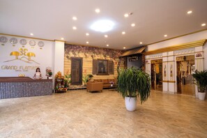 Reception - Grand Flamant Sapa Central Hotel  (Sa Pa)