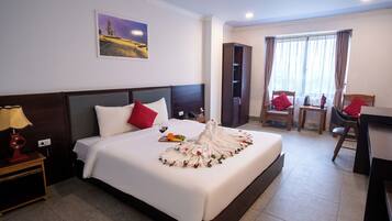 Chambre Double Deluxe, vue ville | Bureau, chambres insonorisées, Wi-Fi gratuit, draps fournis