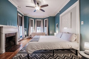 2 bedrooms, iron/ironing board, WiFi, bed sheets - State of Charm | Historic West End Haven (Portland)