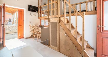 Apartment 'Rodies House' with Mountain View, Wi-Fi and Air Conditioning