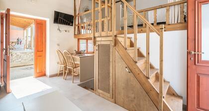 Apartment 'Rodies House' with Mountain View, Wi-Fi and Air Conditioning