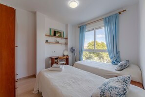 3 makuuhuonetta, ilmainen Wi-Fi, vuodevaatteet