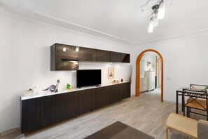 TV - Vacation 'Casa Para Descubrir El Mar' with Private Terrace and Wi-Fi (La Garita)