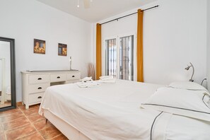 3 camere, ferro/asse da stiro, Wi-Fi gratuito, lenzuola