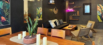 Modern Urban Retreat Home in San José - La Sabana