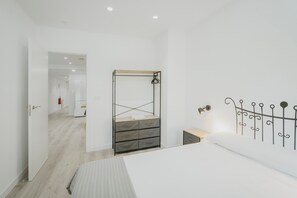 3 bedrooms, free WiFi, bed sheets