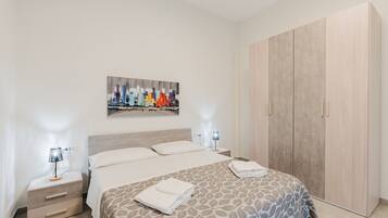 1 camera, ferro/asse da stiro, Wi-Fi gratuito, lenzuola