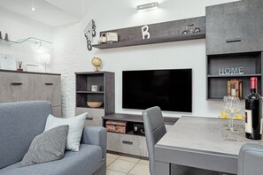 TV