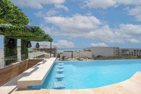 Piscine extérieure