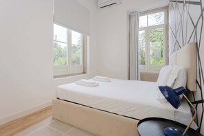 2 chambres, fer et planche à repasser, Wi-Fi, draps fournis