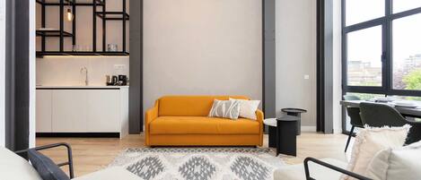 Téléviseur, foyer, bureau