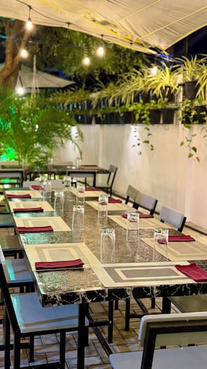 Restaurant - Neem Tree House (Trincomalee)