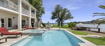 Upscale Lakefront Oasis – Pool, Hot Tub, Balcony, Game Room & More