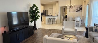 Cozy Arlington Retreat 2BR 2BA + Sofa Bed