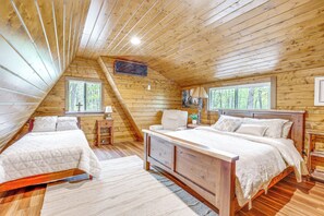 2 bedrooms, iron/ironing board, Internet, bed sheets