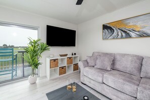 Living area - Ocean City Modern 2BR | Walk to Boardwalk | Pool | Parking (Ocean City)