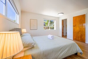 3 Schlafzimmer, Reisekinderbett, kostenloses WLAN, Bettwäsche