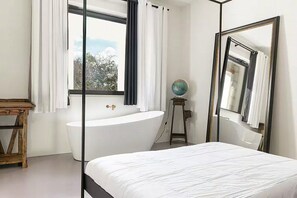 4 camere, ferro/asse da stiro, Wi-Fi gratuito, lenzuola