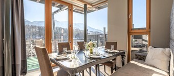 Exclusive apartment with private lake access