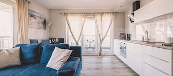 2Homerent Brisa | Family Getaway | Pool, Tennis & 10 Min to the Beach