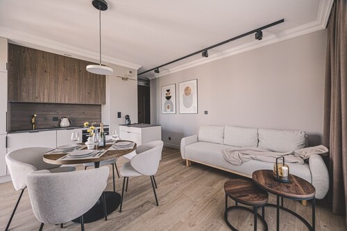 2Homerent Industria | Stylish stay near Zawisza Stadium & Old Town