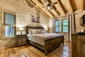 4 عدّة غرف نوم ومكواة/لوح كي وواي فاي مجانًا وملاءات أسرّة