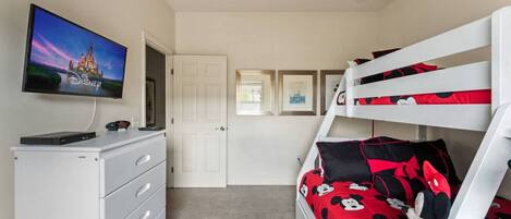 4 bedrooms, iron/ironing board, travel cot, free WiFi