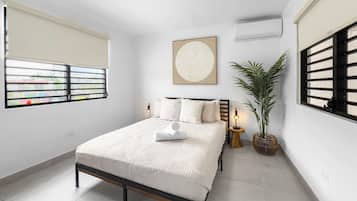 2 bedrooms, desk, travel crib, free WiFi