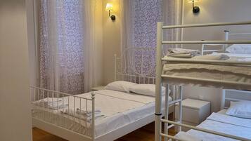 Family Apartment, Kitchenette, Garden View