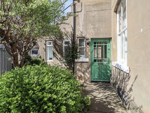 Exterior detail - Flat 2 The Old Chapel (Whitby)