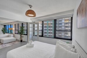 2 chambres, fer et planche à repasser, lit parapluie, Wi-Fi gratuit