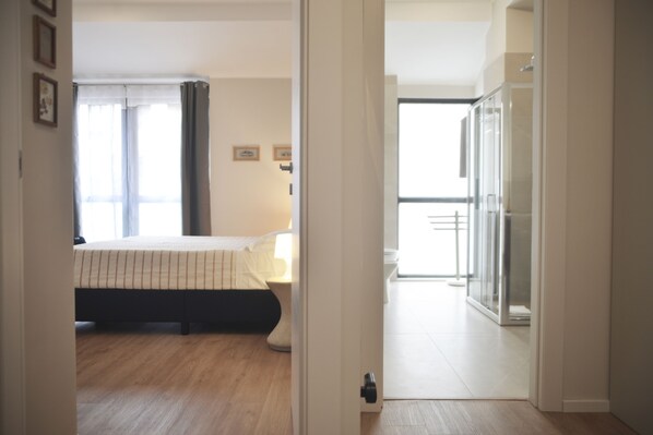 1 bedroom, iron/ironing board, travel crib, free WiFi