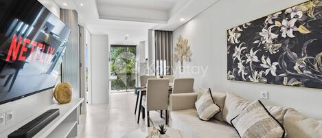Apartment, 2 Bedrooms, City View | Ruang tamu