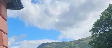 Honeymoon suite, balkon, uitzicht op meer (Placefell Suite) | Hypoallergeen beddengoed, gratis wifi, beddengoed