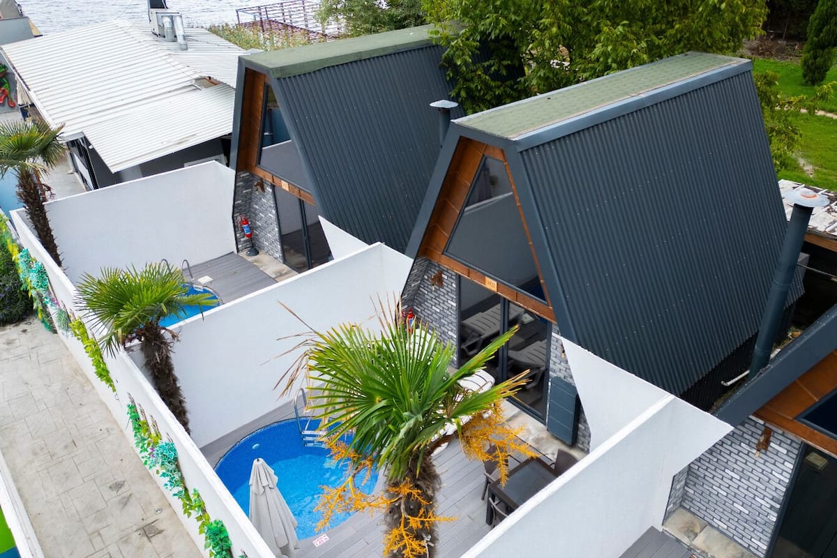 Comfort Bungalow, Private Pool | 1 bedroom, soundproofing, free WiFi