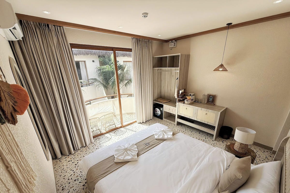 Double Room, Pool View | Egyptian cotton sheets, premium bedding, down comforters, pillowtop beds