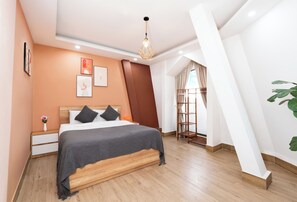 Standardzimmer, Stadtblick | Minibar, Bügeleisen/Bügelbrett, Bettwäsche