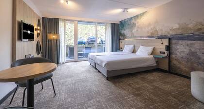 Warm Stay with Sauna, Indoor Swimming Pool, & Short Walk to Schoorl Beach