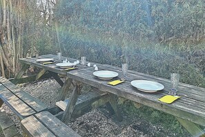 Outdoor dining - Holiday Home in Theux near Spa Thermal Baths (La Reid)