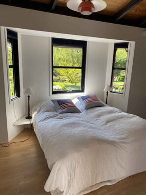 2 slaapkamers, een strijkplank/strijkijzer, gratis wifi
