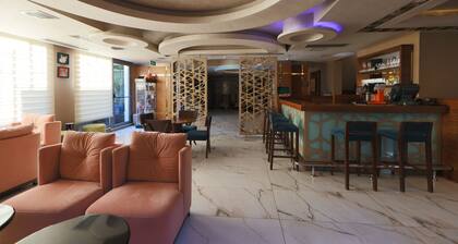 Chic hotel suite with AC, WiFi in enchanting Istanbul