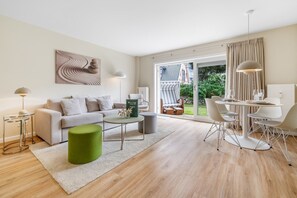 TV, stereo - Lornsen-Hof, App. 2 - Modern apartment on the ground floor with 2 rooms on approx. 50 m², (Sylt)