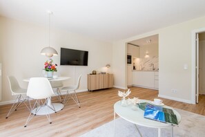 Dining - Lornsen-Hof, App. 2 - Modern apartment on the ground floor with 2 rooms on approx. 50 m², (Sylt)