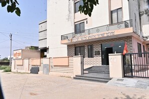 Exterior - BANSHIDHAM DHARMASALA (Danta Ramgarh)